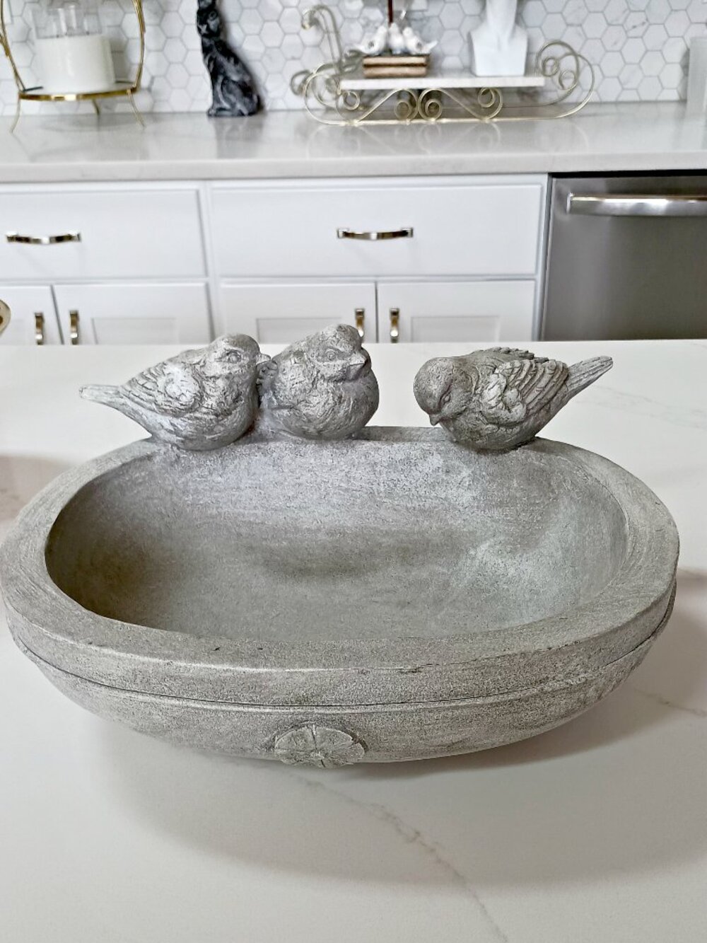 NEW! EXQUISITE LARGE GARDEN BIRD BATH DECOR BIRDS